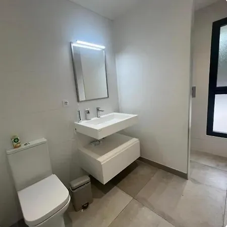 Ariana Luxury With Heated Pool Cénac