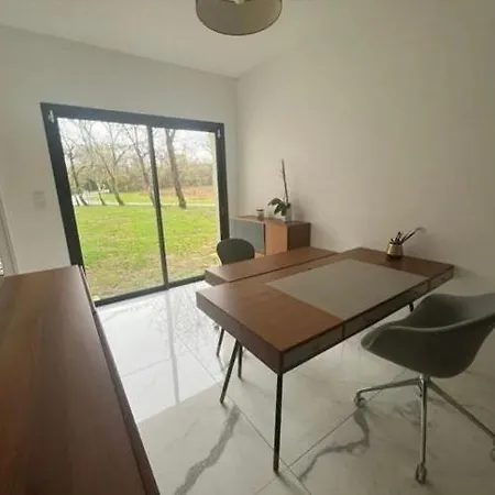 Ariana Luxury With Heated Pool Cénac
