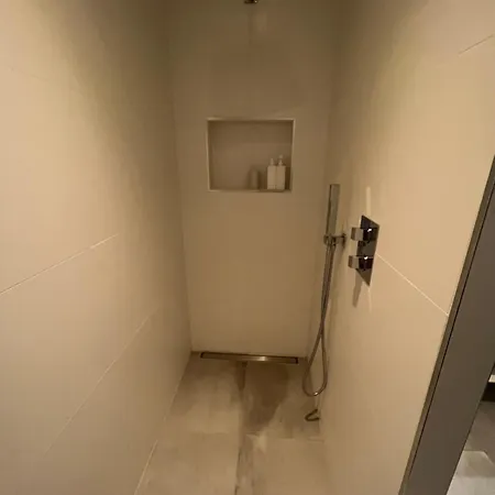 酒店 Ariana Luxury With Heated Pool